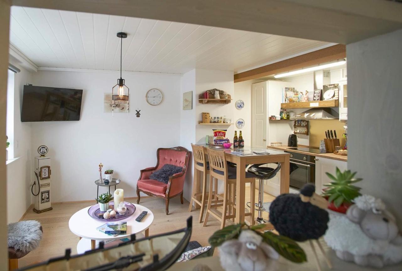 Romantic Klaksvik Apartment ภายนอก รูปภาพ